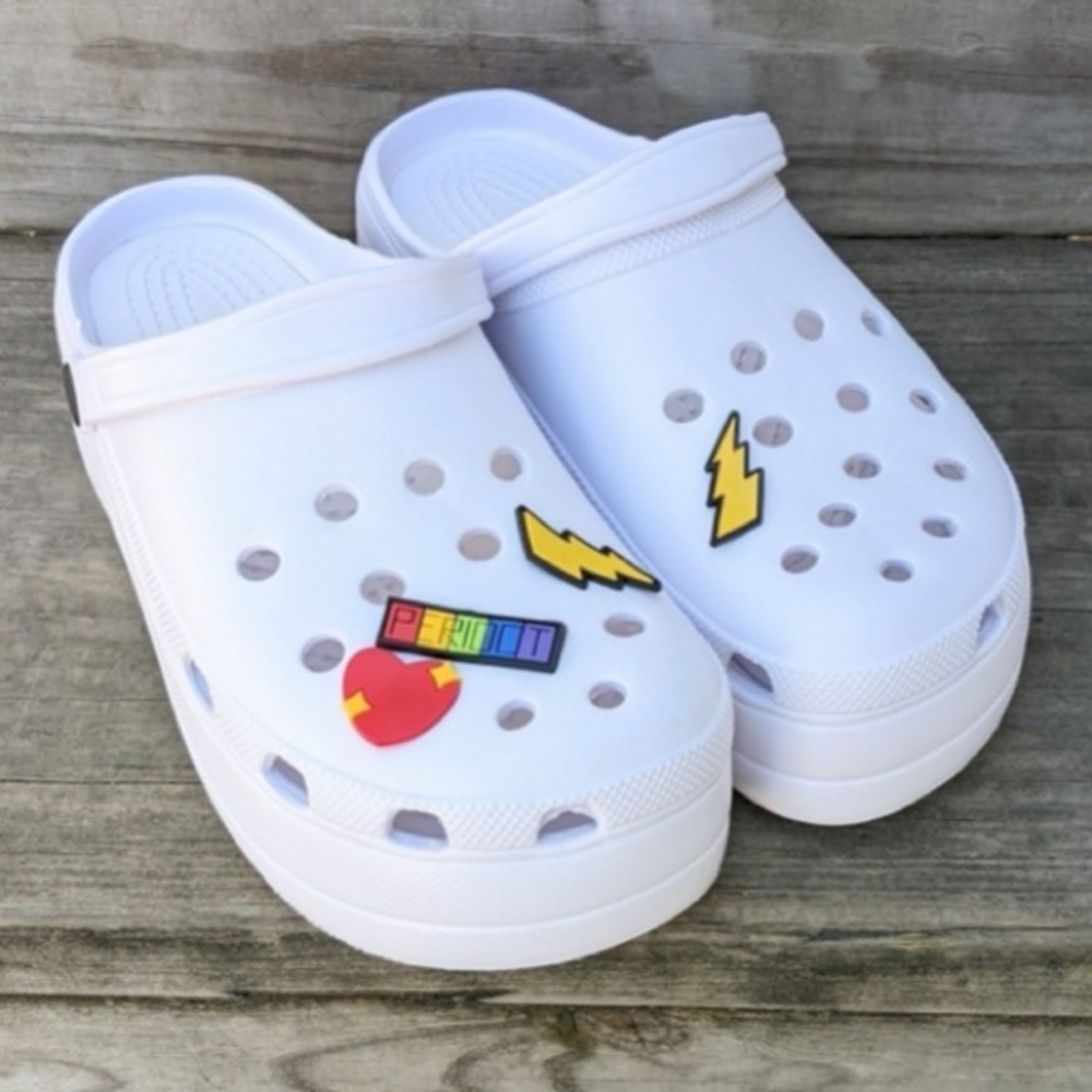 Platform Size 9 Clogs - image 1